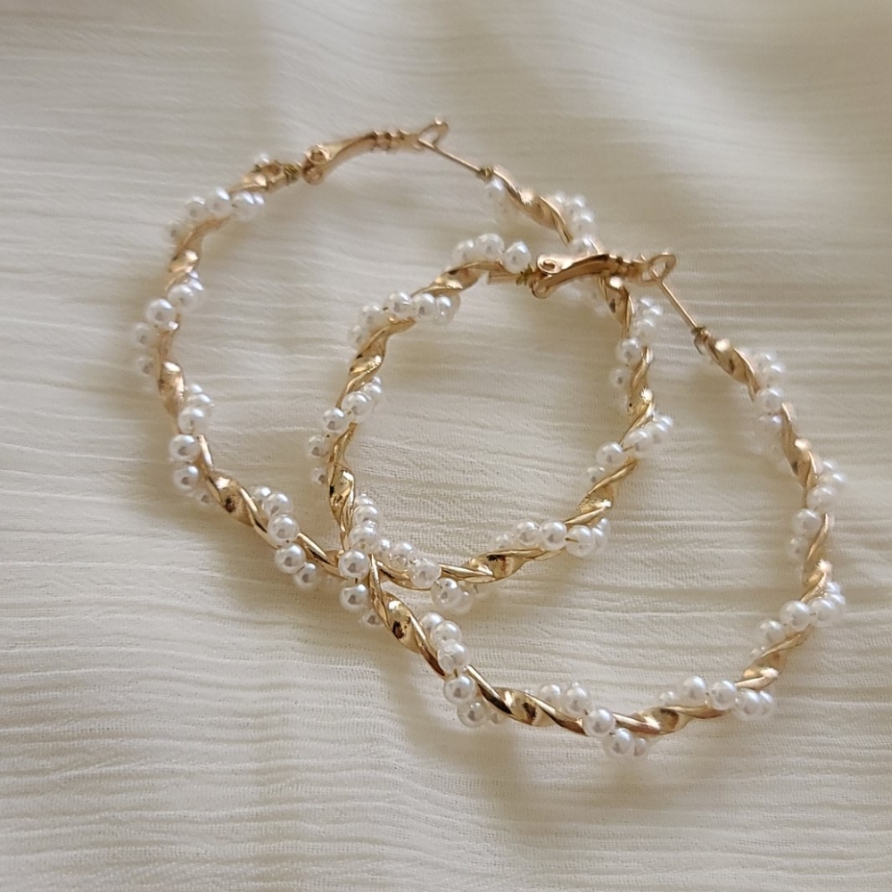 Fashion Gold Hoop Women Pearl Hoop Earrings